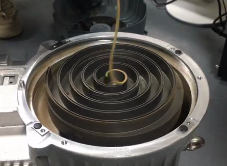 把舊nXDS密封條拿下來 把舊nXDS密封條拿下來