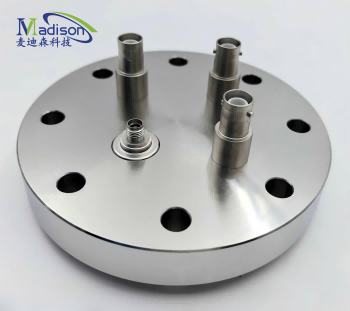 定制法蘭饋通 3*SHV+SMAD50